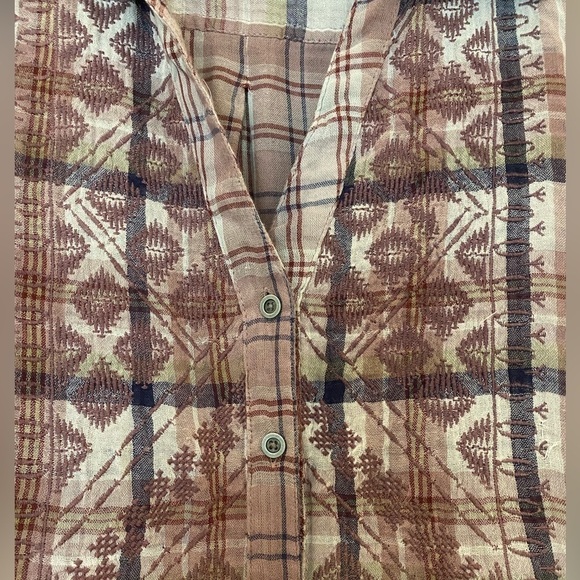 Vintage America tunic top,size 2X. Plaid &embroidery. Long sleeves. Button down. - Picture 2 of 8